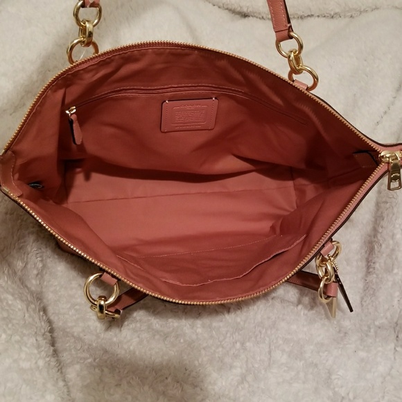 NWT Coach Ava Tote and wristlet set - Picture 3 of 5